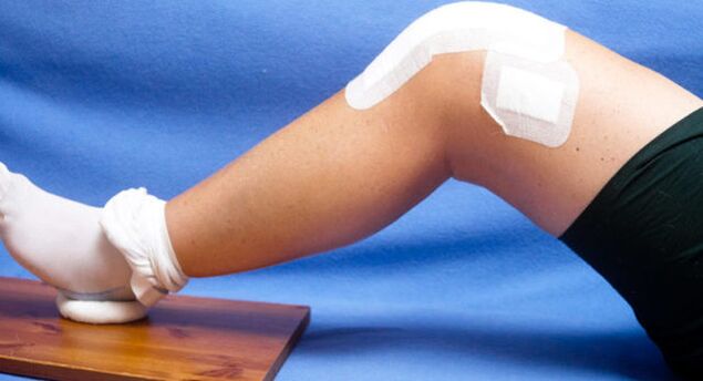 using a therapeutic patch for arthrosis of the knee joint